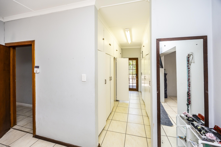4 Bedroom Property for Sale in Nahoon Valley Park Eastern Cape
